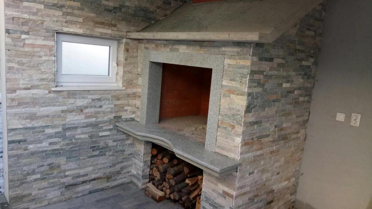 Apartments Lucia Подстрана Экстерьер фото
